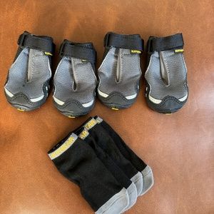Ruffwear GripTrex Dog Boots and Liner Socks - Size XS - Black - Used